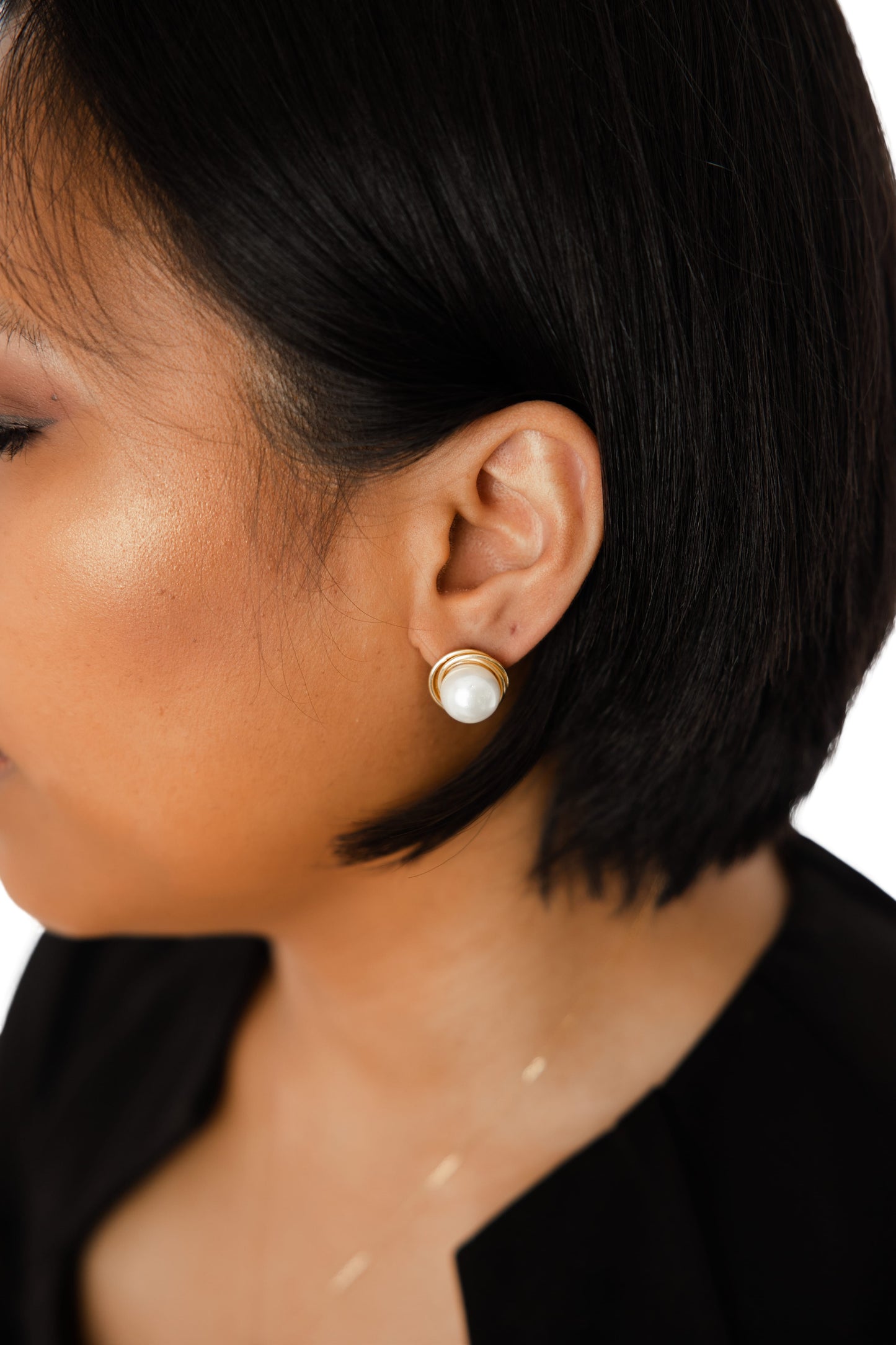 Kathryn Classic Pearl Twisted Cable Halo Earrings