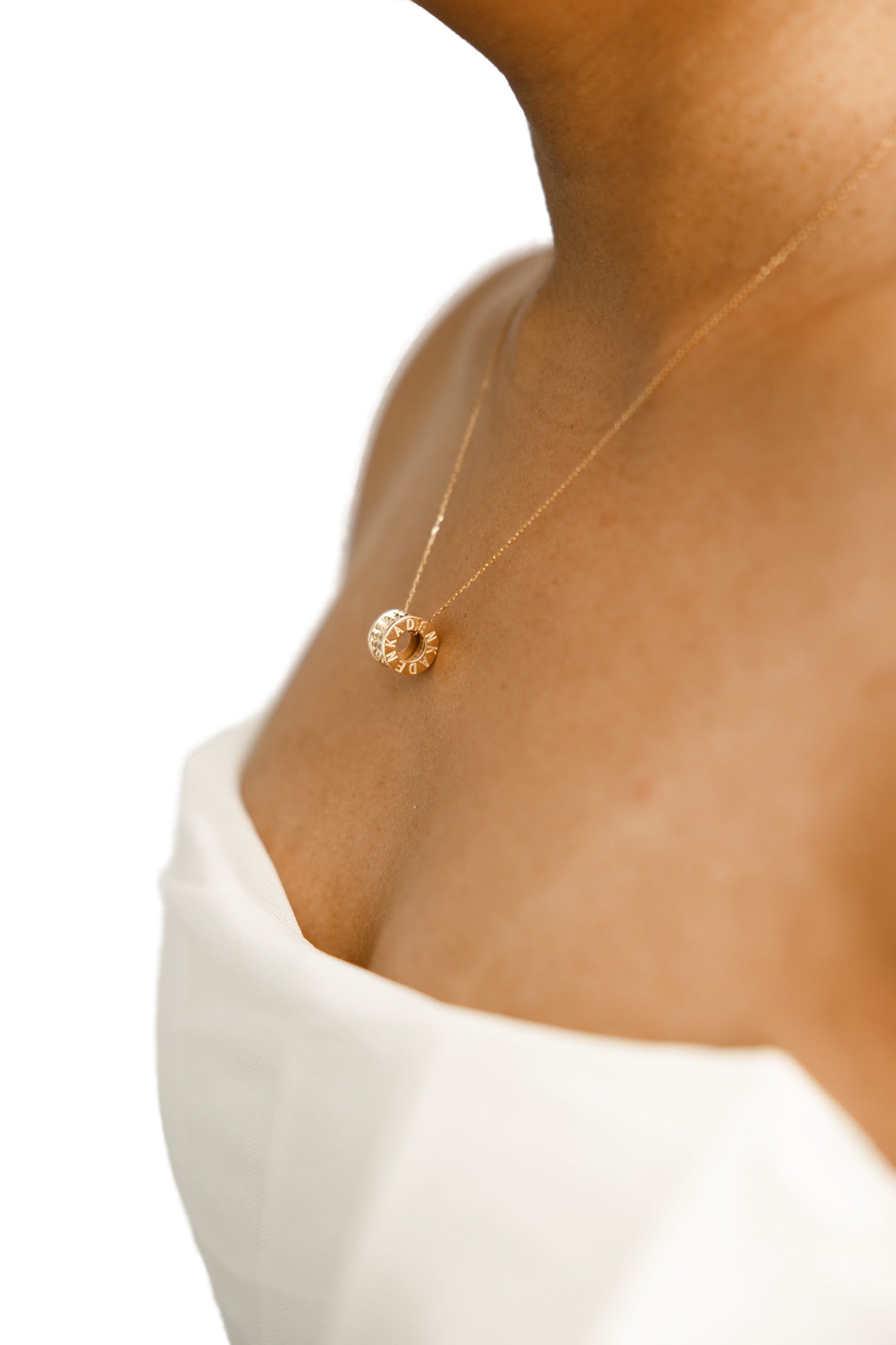 Sustainable Women’s Accessory